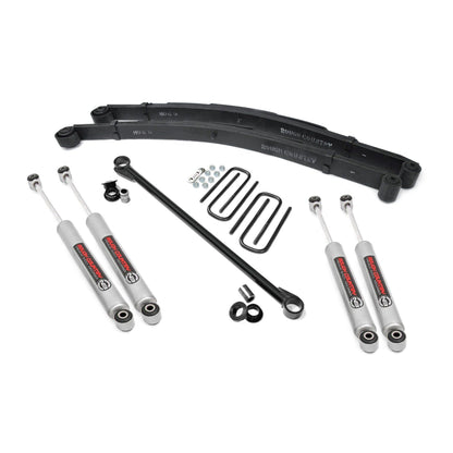 ROUGH COUNTRY 2.5 Inch Leveling Kit | Leaf Spring | Ford F-250/F-350 Super Duty 4WD (99-04) | 489.2