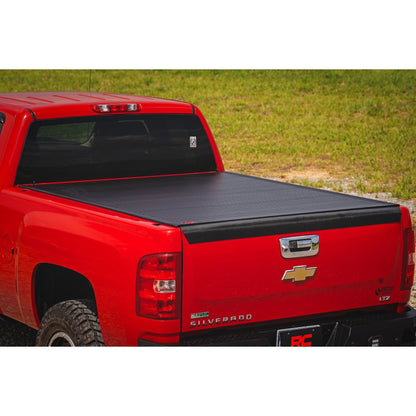 ROUGH COUNTRY | Hard Roll Up Bed Cover  6'7" Bed  Chevy/GMC Sierra/Silverado 1500 (07-13) | 50123560
