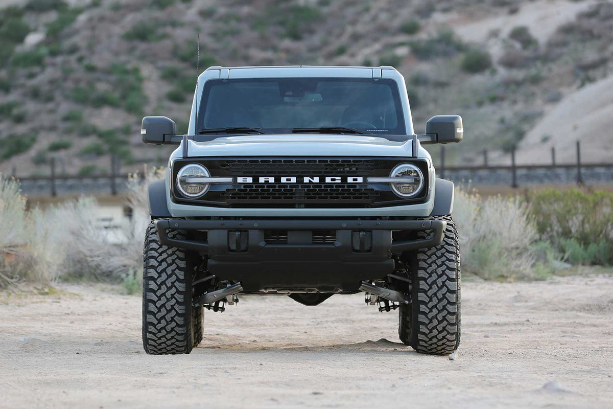 FABTECH | 4" Uniball UCA Lift Kit – Front Dirt Logic 2.5 Resi Coilovers & Rear Dirt Logic Resi Coilovers | Ford Bronco | K2390DL — product image 3