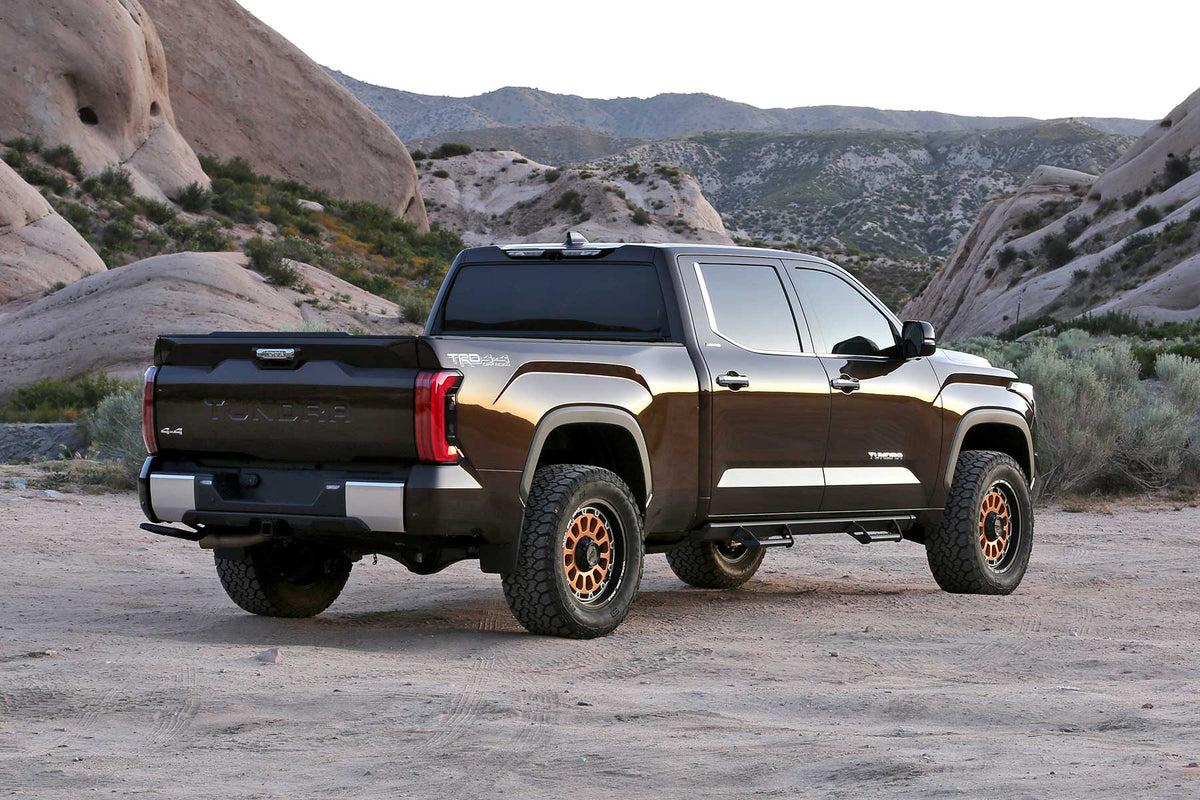 FABTECH | 3" Uniball UCA Lift Kit – Front Dirt Logic 2.5 Resi Coilovers & Rear Coil Spring Spacers w/Rear Dirt Logic 2.25 Shocks | Toyota Tundra | K7088DL — product image 3
