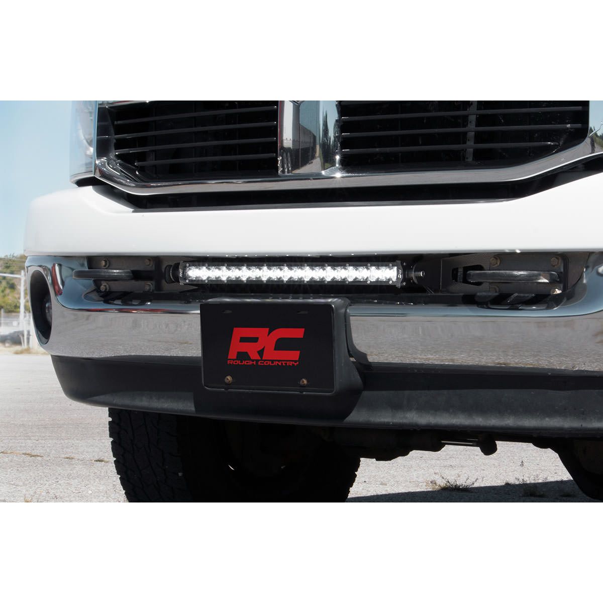 ROUGH COUNTRY LED Light Kit | Bumper Mount | 20" Black Single Row | White DRL | Ram 2500/3500 (10-18) | 70568BLDRL