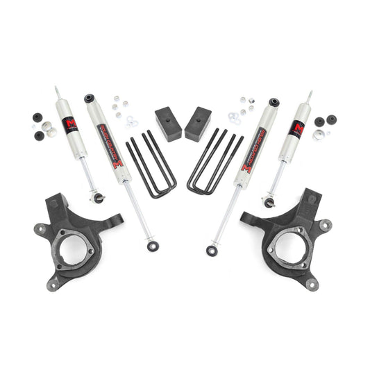 ROUGH COUNTRY 3 inch Lift Kit | M1 | Chevy Silverado & GMC Sierra 1500 2WD (1999-2006 & Classic) | 23240