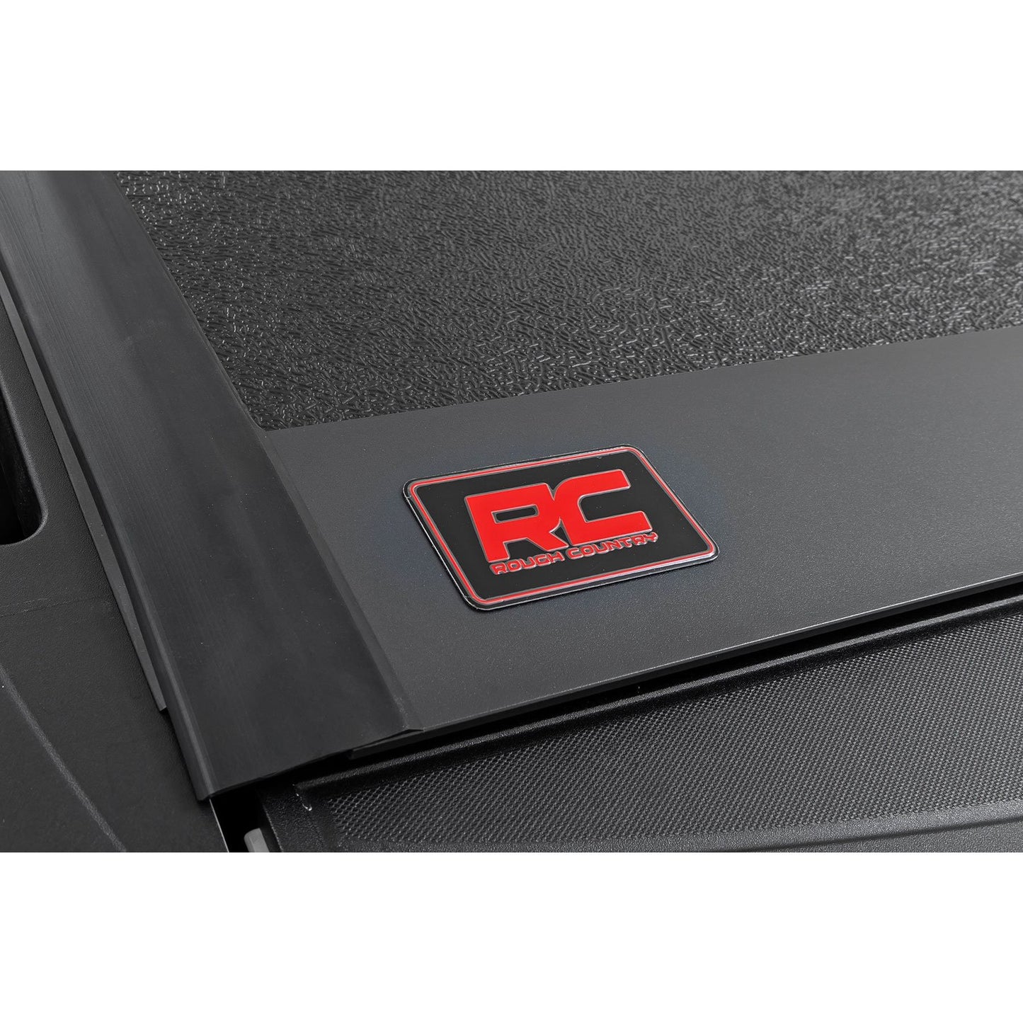 ROUGH COUNTRY Hard Low Profile Bed Cover | 6'7" Bed | Rail Cap | Chevy/GMC 1500/2500HD/3500HD (14-19 & Classic) | 47119651B