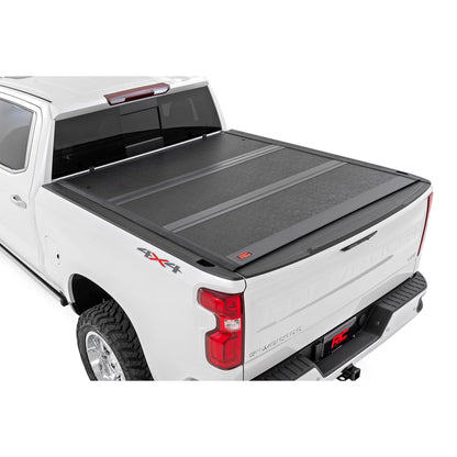 ROUGH COUNTRY Hard Low Profile Bed Cover | 6'7" Bed | Rail Cap | Chevy/GMC 1500/2500HD/3500HD (14-19 & Classic) | 47119651B