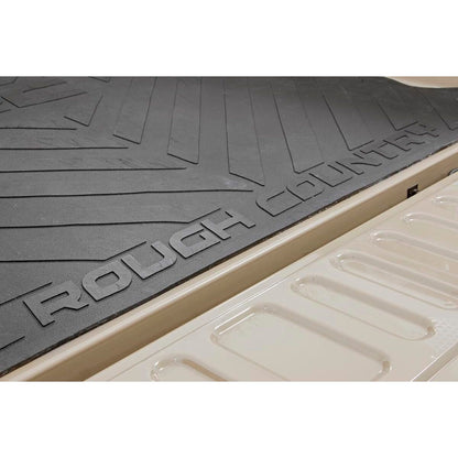 ROUGH COUNTRY Bed Mat | 8' Bed | RC Logo | Chevy/GMC Sierra 1500 (19-26)/Silverado 1500 (19-26)  | RCM677
