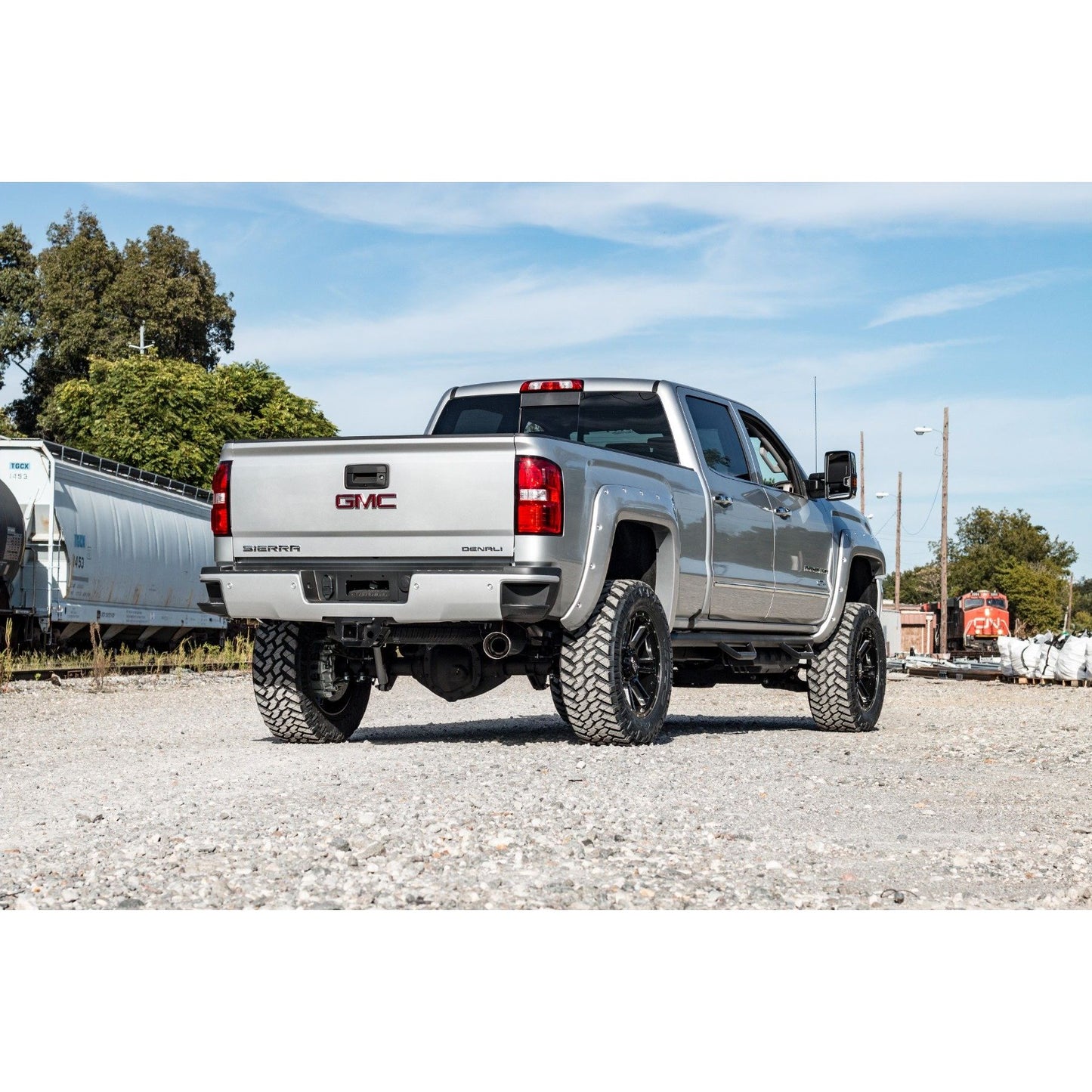ROUGH COUNTRY 5 Inch Lift Kit | Torsion Drop | M1 | Chevy/GMC 2500HD/3500HD (11-19) | 10340