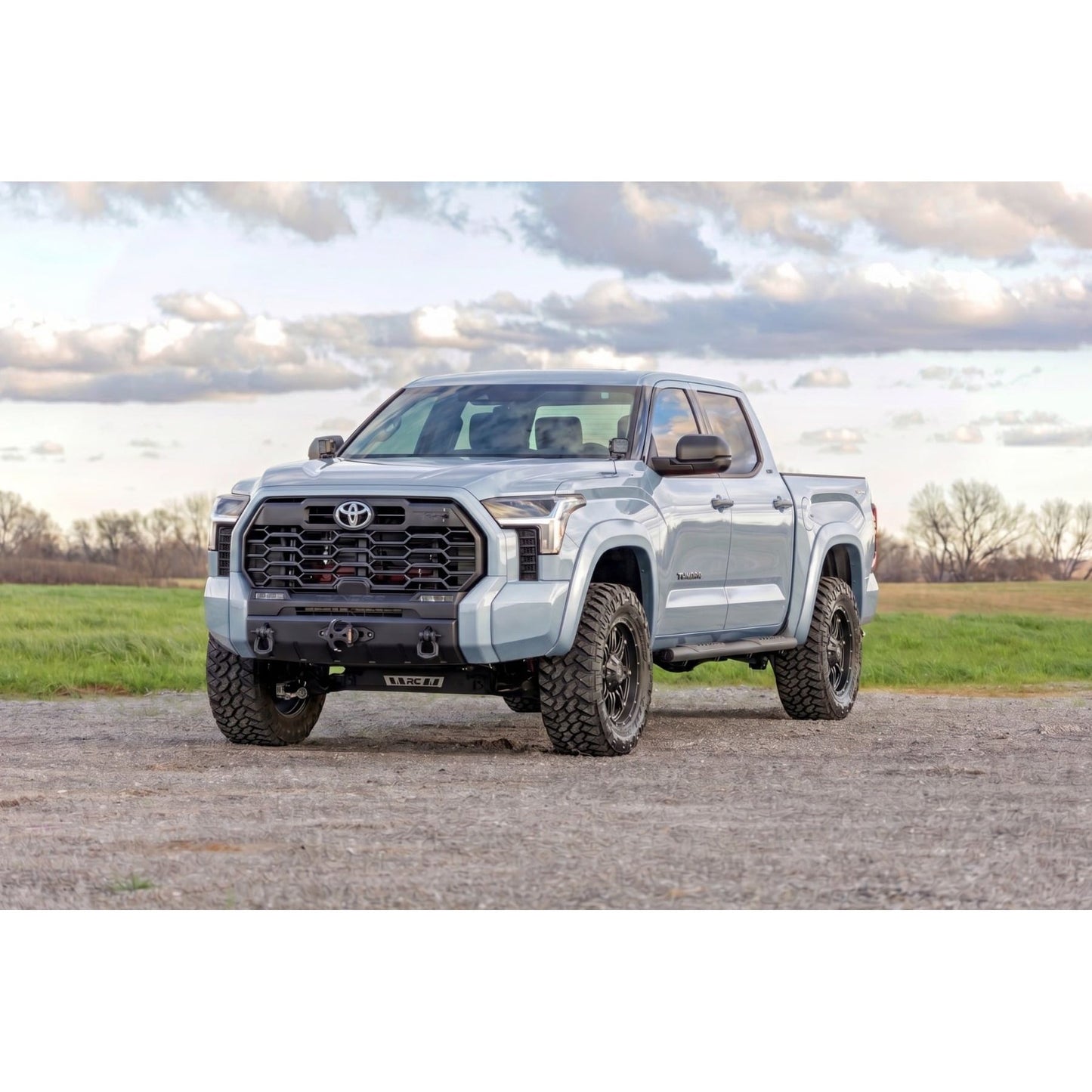 ROUGH COUNTRY | Sport Fender Flares  1K6 Ice Edge  Toyota Tundra 2WD/4WD (2022-2026) | S-T42211-1K6
