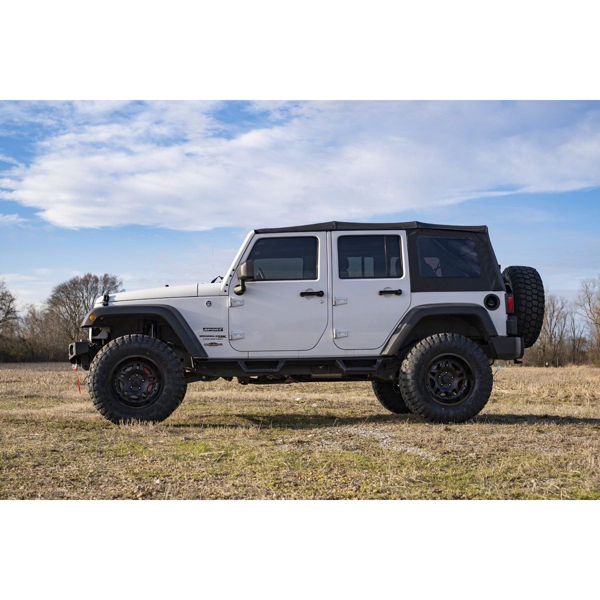ROUGH COUNTRY 3.25 Inch Lift Kit | M1 | Jeep Wrangler Unlimited 2WD/4WD (2007-2018) | 66940