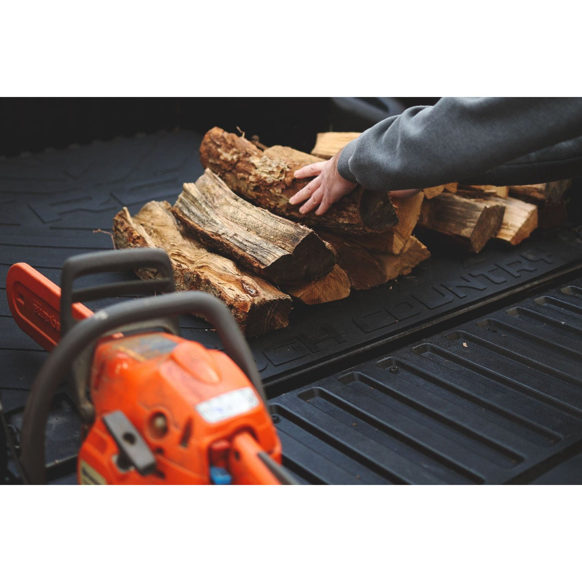 ROUGH COUNTRY RCSRCM692 RCM692 Bed Mat 5' Bed RC Logo Toyota Tacoma 2024-26