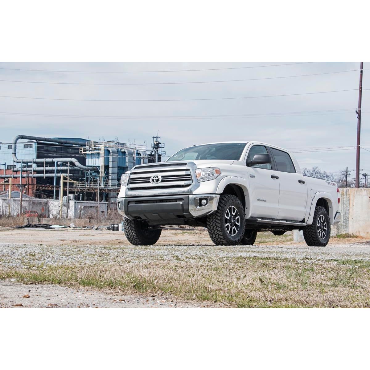 ROUGH COUNTRY 2.5-3 Inch Leveling Kit | Toyota Tundra 2WD/4WD (2007-2021) | 870