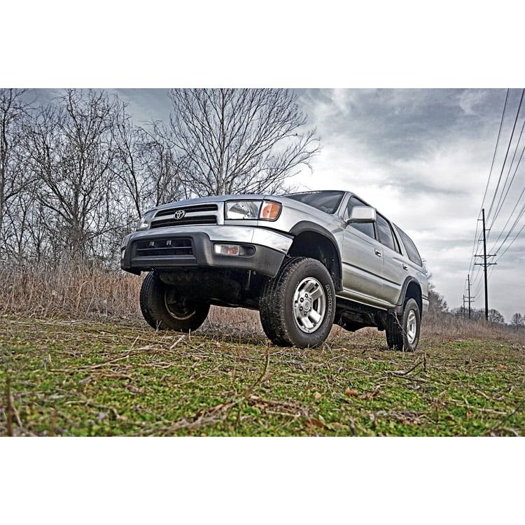 ROUGH COUNTRY 3 Inch Lift Kit | Toyota 4Runner 2WD/4WD (1996-2002) | 77130