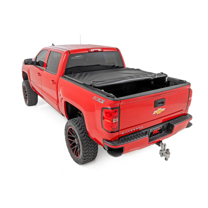 ROUGH COUNTRY Soft Roll Up Bed Cover | 5'9" Bed | Chevy/GMC 1500 (14-18 & Classic) | 42119551