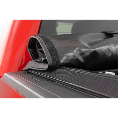 ROUGH COUNTRY Soft Roll Up Bed Cover | 5'9" Bed | Chevy/GMC 1500 (14-18 & Classic) | 42119551