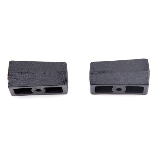 ZONE OFFROAD |  3" Rear / Susp. Lift Blocks - 9/16" Pins   I ZONU3030 - cast iron lift blocks, black e-coated finish.