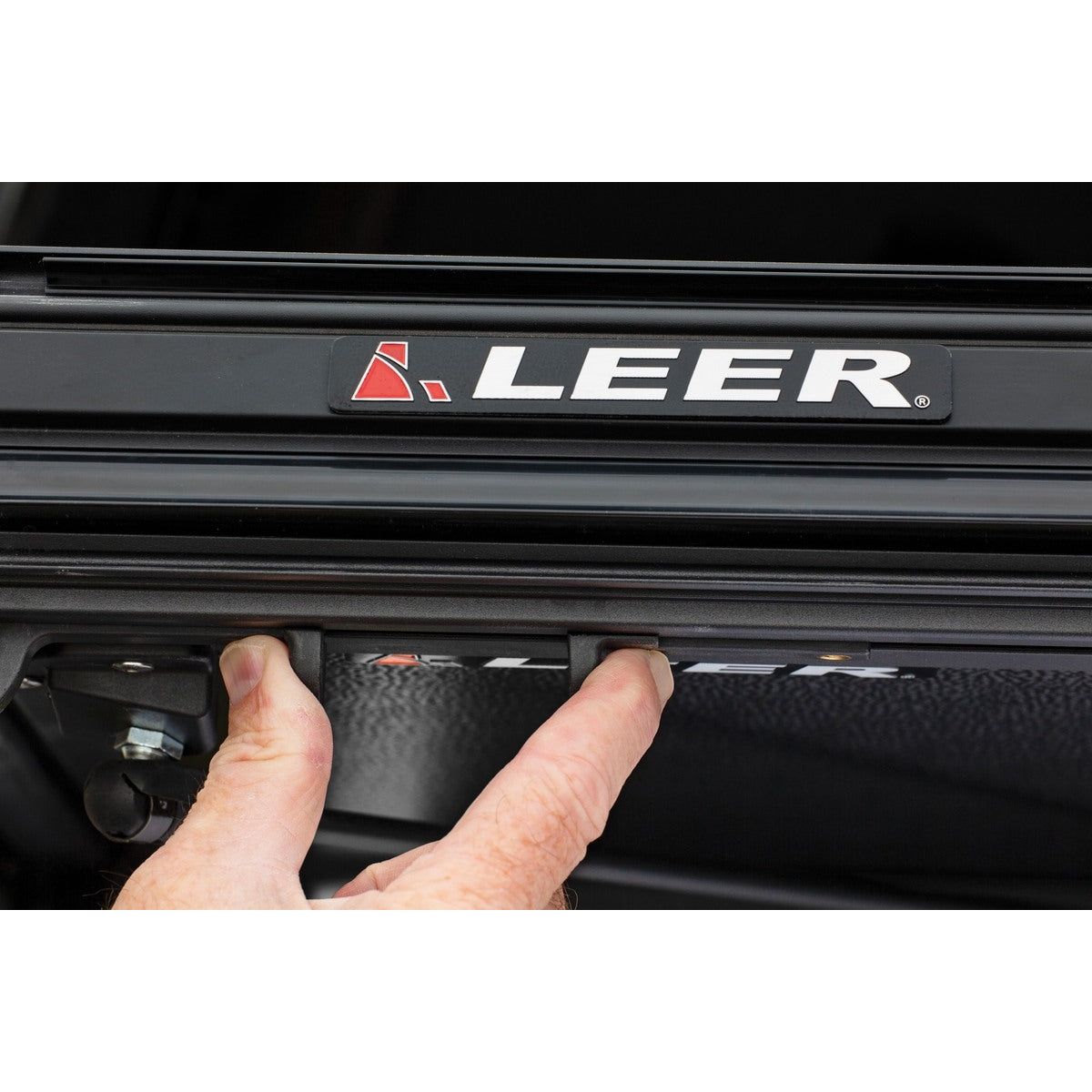 LEER Flush Folding Tonneau Cover HF650M