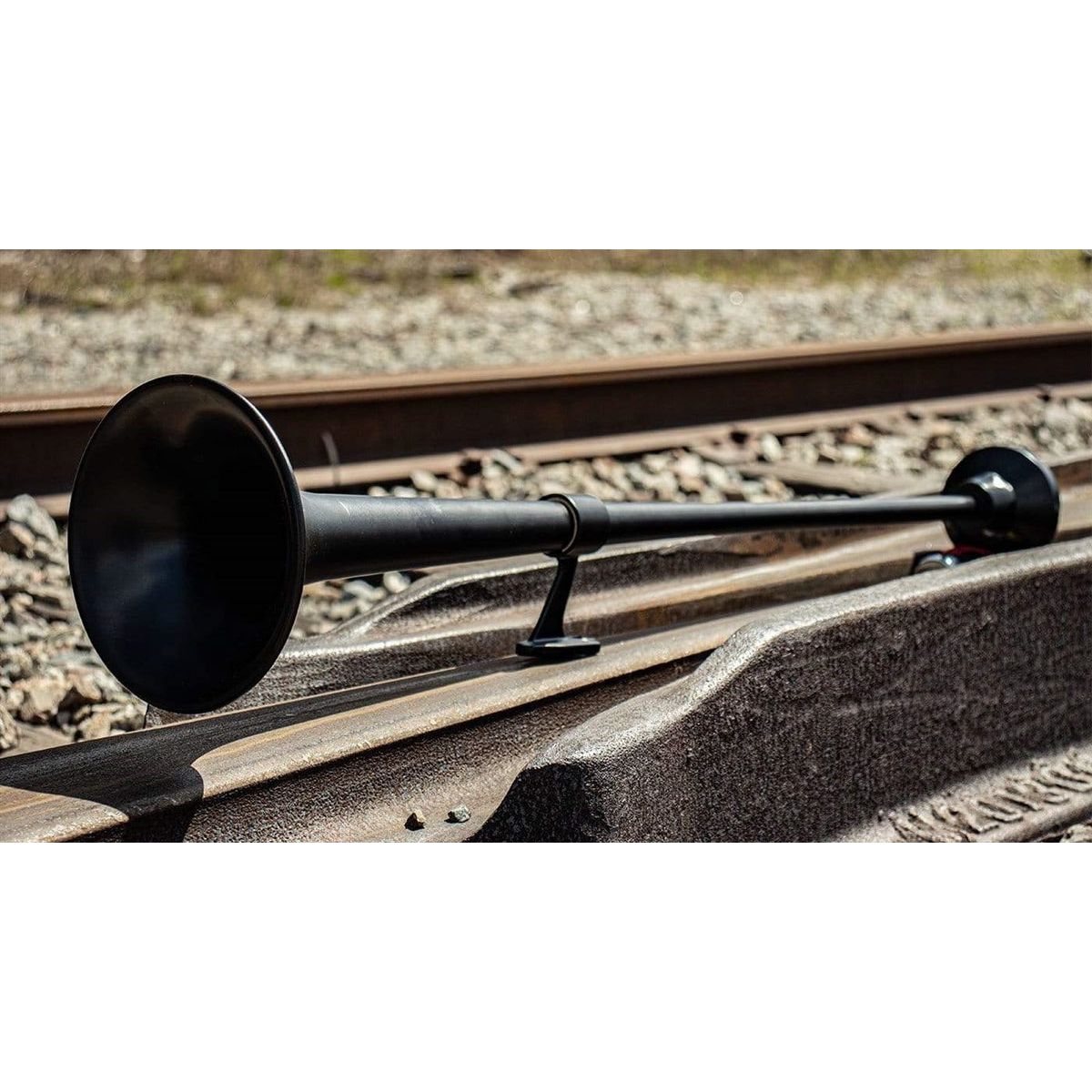HORNBLASTERS HK-T37-228H TUG-37 228H Tug Air Horn Kit